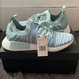 NWT Adidas NMD R1 STLT PK W Size 9 (women’…